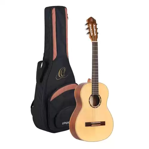 Ortega Guitars Guitare Concert Taille 3/4 - Série Family - Housse incluse - acajou / table épicéa (R121-3/4)
